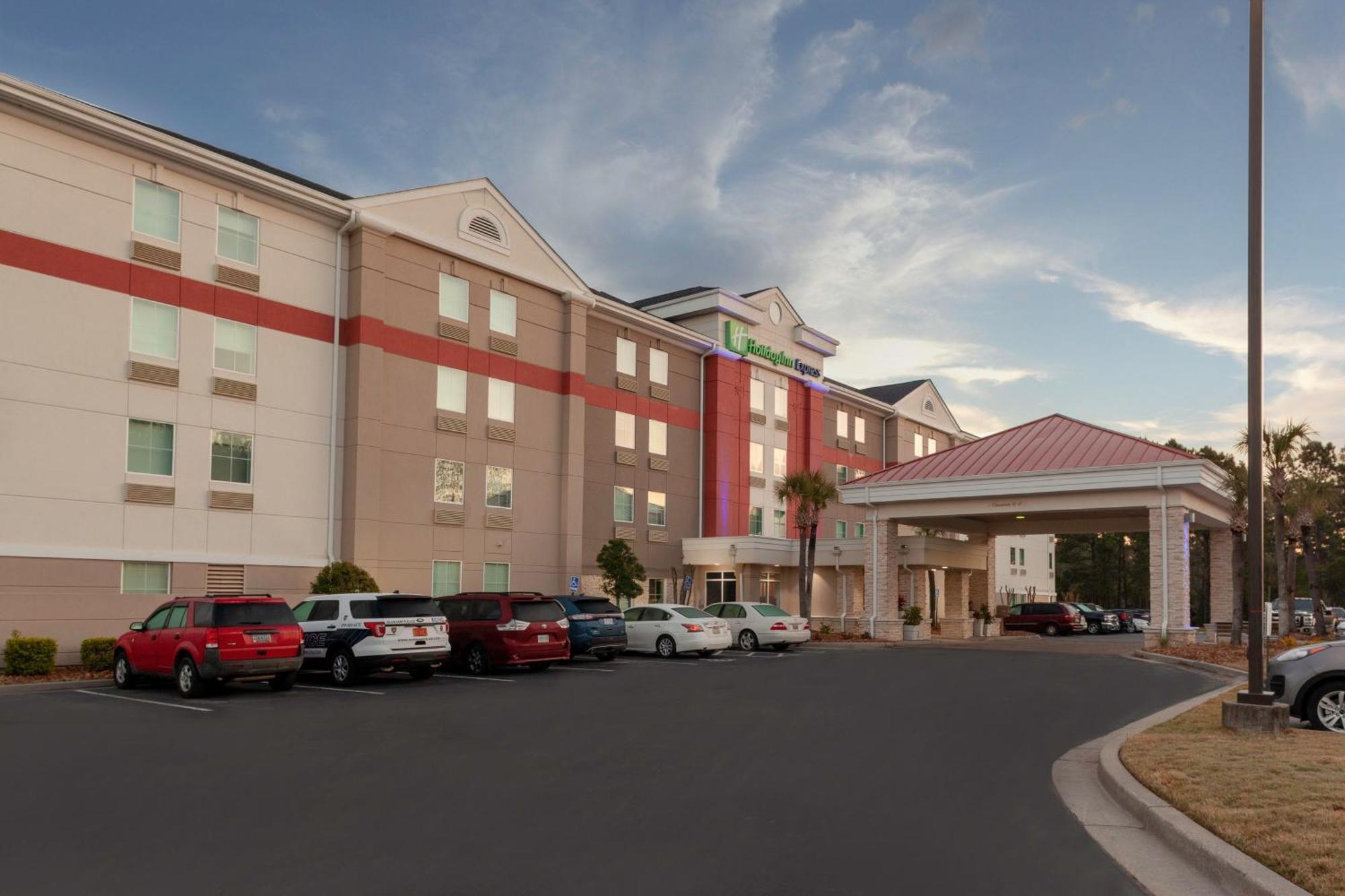 Holiday Inn Express Myrtle Beach-Broadway At The Beach By Ihg Ngoại thất bức ảnh